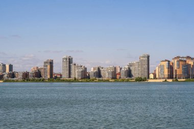 Kazan, Rusya - Ağustos, 20, 2018: dolgu Kazanka Nehri, Kazan, Rusya
