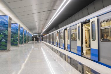 Moskova, Rusya - Ağustos, 31, 2018: Metro Tren İstasyonu Ozernaya, Moskova, Rusya