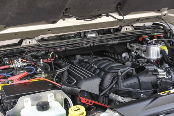 Espacio Debajo Del Capó Coche — Foto de Stock