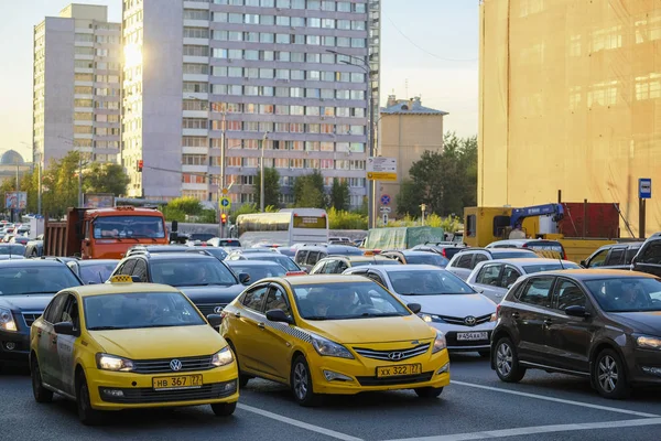 Moscú Rusia Septiembre 2018 Taxi Calle Moscú — Foto de Stock