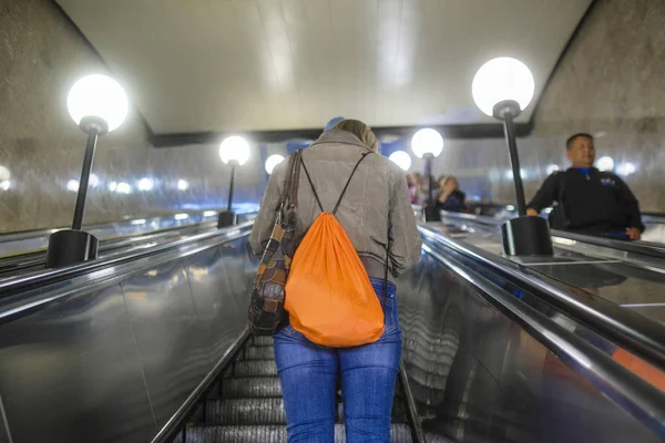 Moskova Rusya Eylül 2018 Yürüyen Merdiven Vistovochnaya Moskova Metro Istasyonu — Stok fotoğraf
