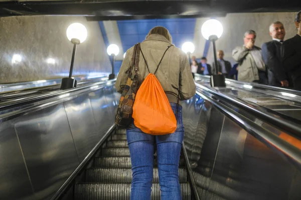 Moskova Rusya Eylül 2018 Yürüyen Merdiven Vistovochnaya Moskova Metro Istasyonu — Stok fotoğraf