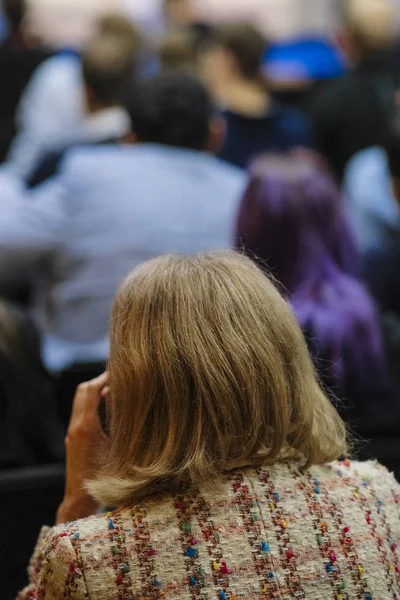 Konferenssissa Olleet Ihmiset — kuvapankkivalokuva