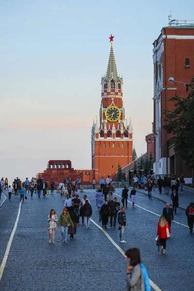 Moscou Russie Septembre 2018 Les Gens Sur Une Place Rouge — Photo