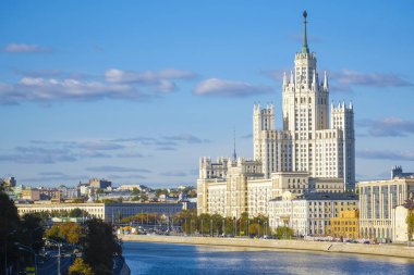 Moskova, Rusya - Ekim, 6, 2018: veiw highrise Mosocw, Rusya Kotelnicheskaya setin üzerine inşa için