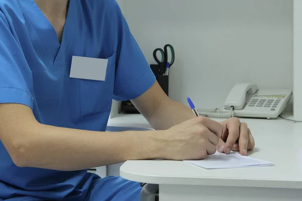 Écrire Les Mains Médecin — Photo