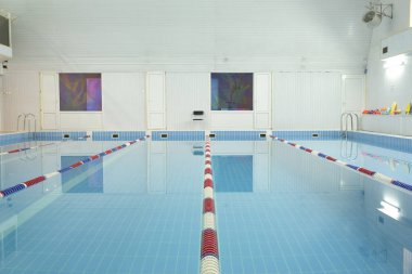 Moskova, Rusya - Eylül, 23, 2018: İç Moskova kurtbağrı okulda Yüzme Havuzu