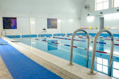 Moskova, Rusya - Eylül, 23, 2018: İç Moskova kurtbağrı okulda Yüzme Havuzu