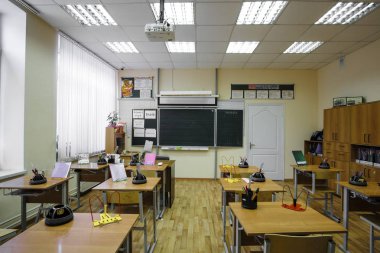 Moskova, Rusya - Eylül, 24, 2018: İç Moskova priver okulda modern okul sınıf