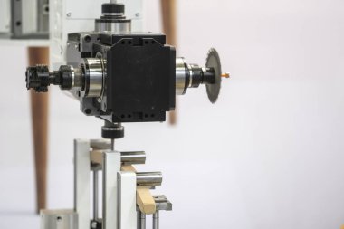 Bir ahşap makine çalışma görüntü