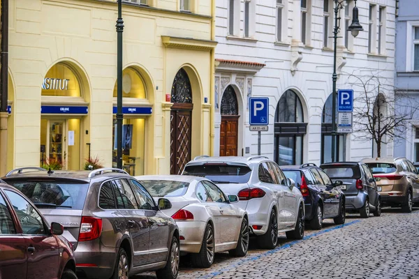 Praha Česká Republika Listopadu 2018 Auta Parkoviště Praze — Stock fotografie