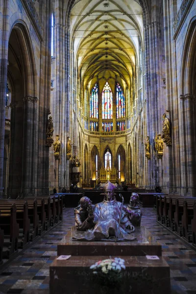 捷克共和国布拉格 2018年11月20日 布拉格城堡圣维特大教堂内部 — 图库照片