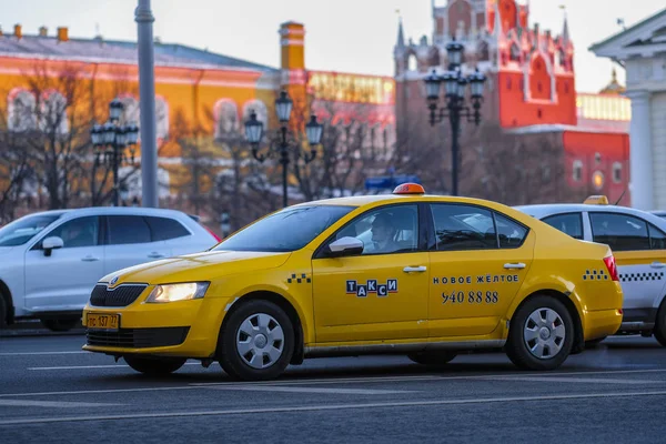 Moscú Rusia Diciembre 2018 Taxi Calle Moscú — Foto de Stock