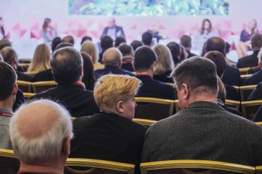 Moskova, Rusya - Aralık, 13, 2018: insanlar üzerinde bir konferans, Moskova, Rusya