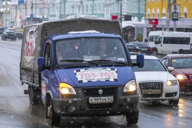 Ryazan Rusya - Ocak, 4, 2019: Ryazan Caddesi üzerinde kamyon görüntüsünü