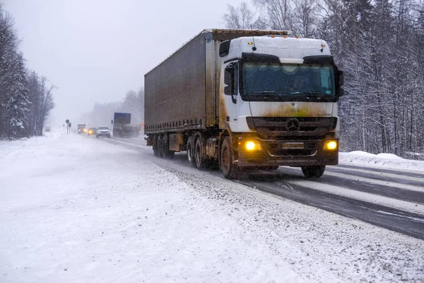 Región Moscú Serpuchov Rusia Diciembre 2018 Imagen Camión Una Carretera —  Fotos de Stock