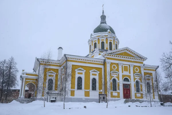 ザライスクにクレムリンの教会 — ストック写真