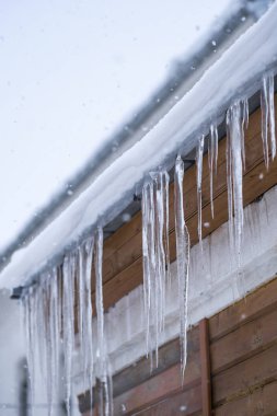bir buz sarkıtları görüntüsünü