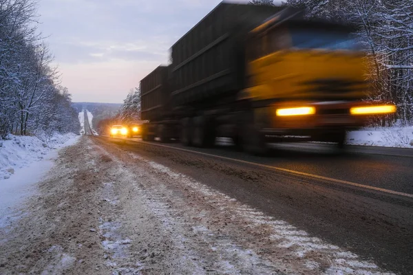 Immagine Camion Una Strada Invernale — Foto Stock