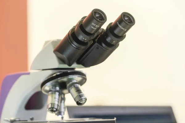 Professionele Medisch Laboratorium Microscoop — Stockfoto