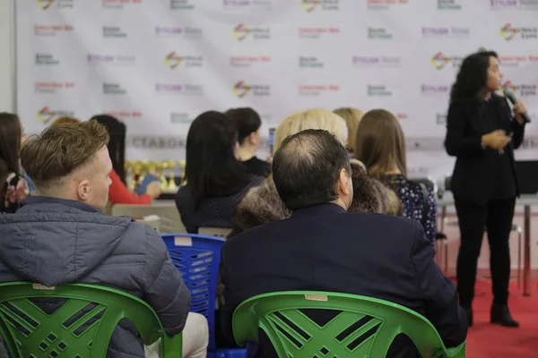俄罗斯莫斯科 2019年3月2日 坐在会议上的人的形象 — 图库照片