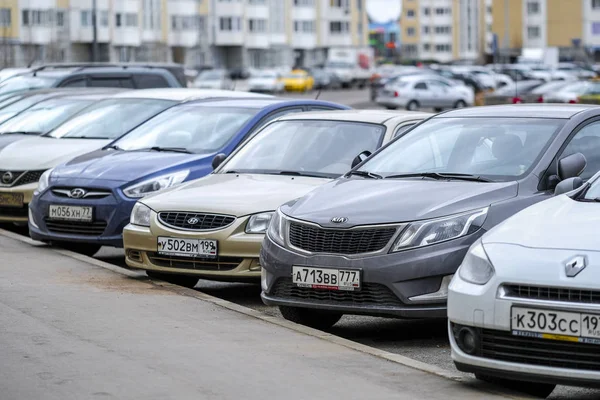 Moscú Rusia Abril 2019 Coches Parkung Moscú Rusia — Foto de Stock