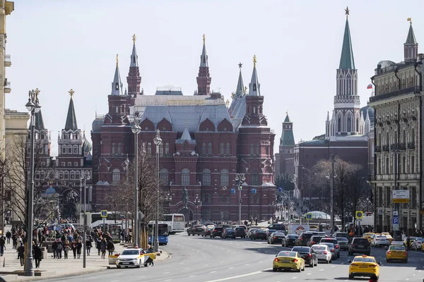 Moscou Russie 1Er Avril 2019 Circulation Sur Rue Tversckaya Moscou — Photo