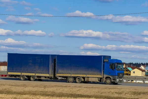 Moskou Regio Rusland April 2019 Vrachtwagen Een Snelweg Moscow Region — Stockfoto