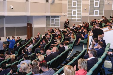 Moskova, Rusya - 12 Nisan 2019: Rusya'nın Moskova kentinde ki Rus Otomobil Dilleri Derneği konferansı