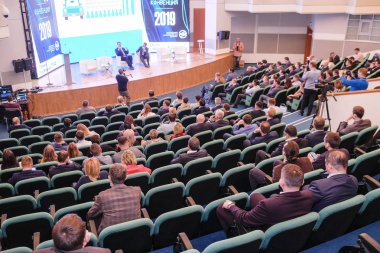 Moskova, Rusya - 12 Nisan 2019: Rusya'nın Moskova kentinde ki Rus Otomobil Dilleri Derneği konferansı