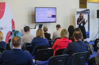 Moskova, Rusya - 12 Nisan 2019: Rusya'nın Moskova kentinde ki Rus Otomobil Dilleri Derneği konferansı