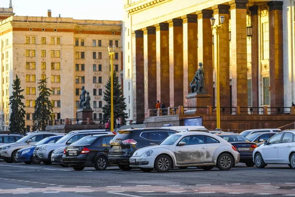 Μόσχα Ρωσία Απρίλιος 2019 Χώρος Στάθμευσης Αυτοκινήτων Της Μόσχας — Φωτογραφία Αρχείου