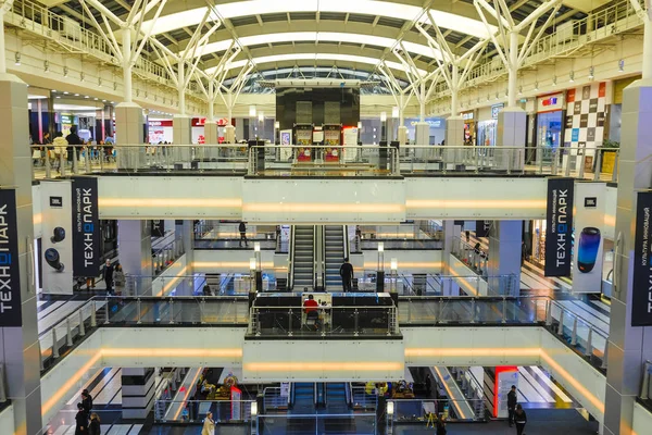 Moscú Rusia Abril 2019 Interior Del Centro Comercial Moscú — Foto de Stock