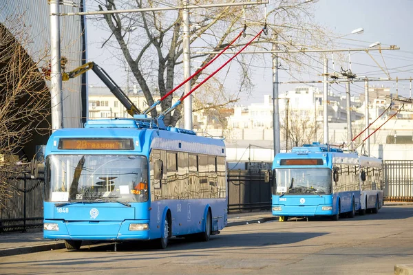 Moszkva Oroszország Április 2019 Trolibuszok Parkolás Moszkvában Oroszországban — Stock Fotó