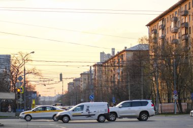 Moskova, Rusya - 21 Nisan 2019: Moskova trafiği 