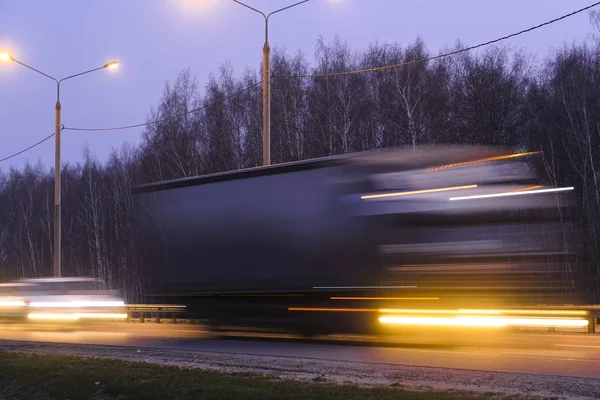 Lkw Abend Auf Einer Autobahn Der Region Moskau — Stockfoto