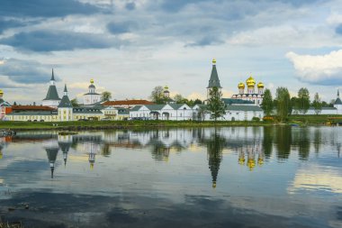 Rusya Valdai'deki Iversky Manastırı Panoraması 