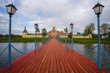 Valdai Iversky Bogoroditsky Svyatoozersky Manastırı Kilisesi