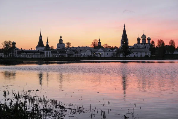 Panorama Klasztoru Iversky Valdai Rosji Zachodzie Słońca — Zdjęcie stockowe