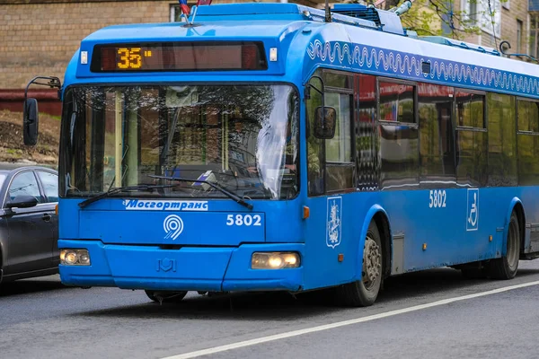Moskwa Rosja Maj 2019 Wizerunek Trolejbusu Ulicy Moskwy — Zdjęcie stockowe