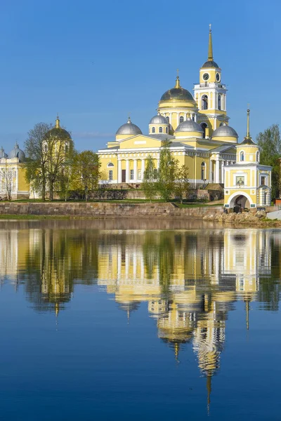 Svetlitsa Rússia Maio 2019 Mosteiro Nilo Stolobenskyi Svetlitsa Rússia Lago — Fotografia de Stock