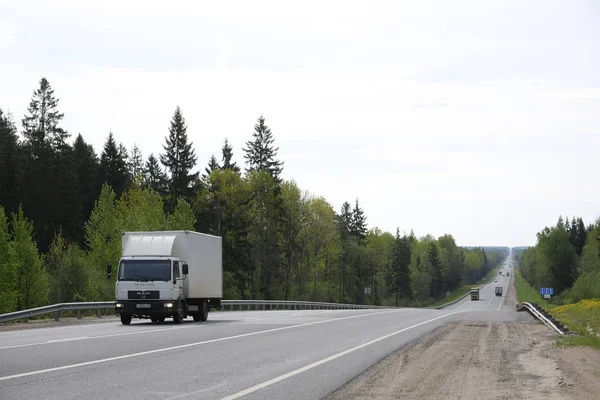 Tver Region Rusya Mayıs 2019 Tver Bölgesinde Otoyolunda Kamyon Rusya — Stok fotoğraf