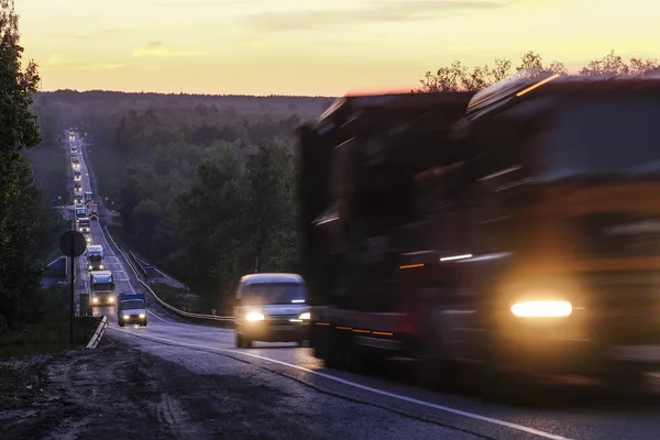 Regione Mosca Russia Maggio 2019 Traffico Notturno Autostrada Nella Regione — Foto Stock