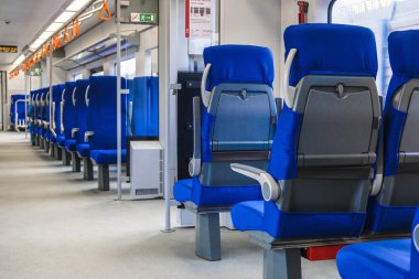 Moskova, Rusya - 9 Mayıs 2019: Moskova'da bir metro treninin bir carrige iç