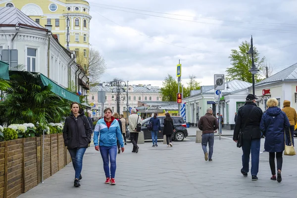 Moscú Rusia Mayo 2019 Peatones Calle Moscú — Foto de Stock