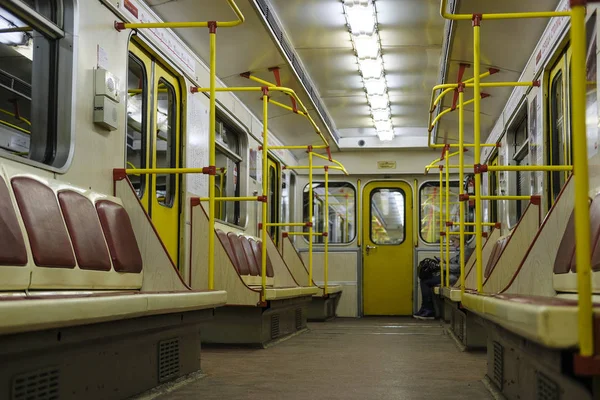 Moscou Rússia Maio 2019 Interior Uma Carruagem Trem Metrô Moscou — Fotografia de Stock