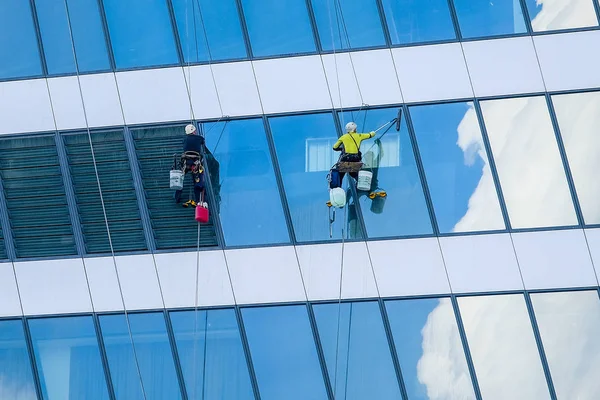 Moskwa Rosja Maj 2019 Steeplejacks Praca Ścianie Moskwie — Zdjęcie stockowe