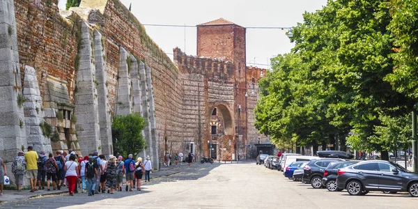 Верона Италия Июля 2019 Года Полицейская Машина Парковке Центре Вероны — стоковое фото