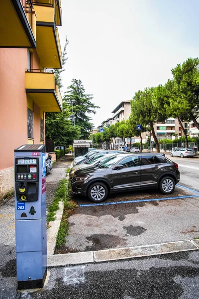 Verona Itálie Červenec 2019 Parkovací Automat Ulici Veroně Itálie — Stock fotografie