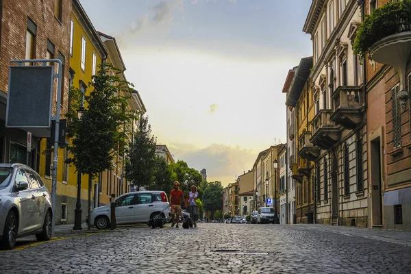 Rovigo Italia Luglio 2019 Auto Parcheggiate Strada Rovigo Italia — Foto Stock